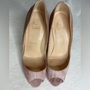 CHRISTIAN LOUBOUTIN Prive Suede Pink Ombré Peep Toe Pumps Size EU 38 US 8